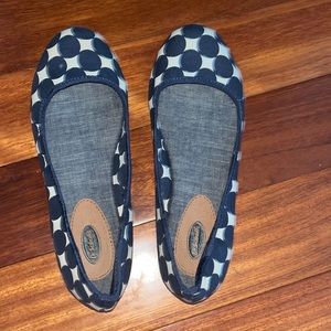 Polka dot round toe ballet flats